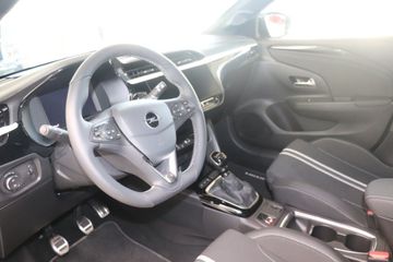 Fotografie des Opel Corsa 1.2 Direct Injection Turbo GS Navi SHZ RFK