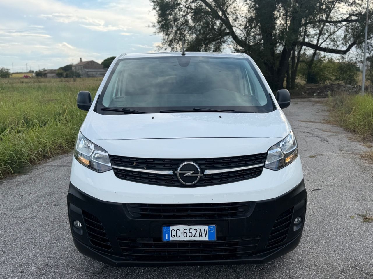 Opel Vivaro 1.5 Diesel 120CV S&S PL-TN-DC M Furg imagem 2