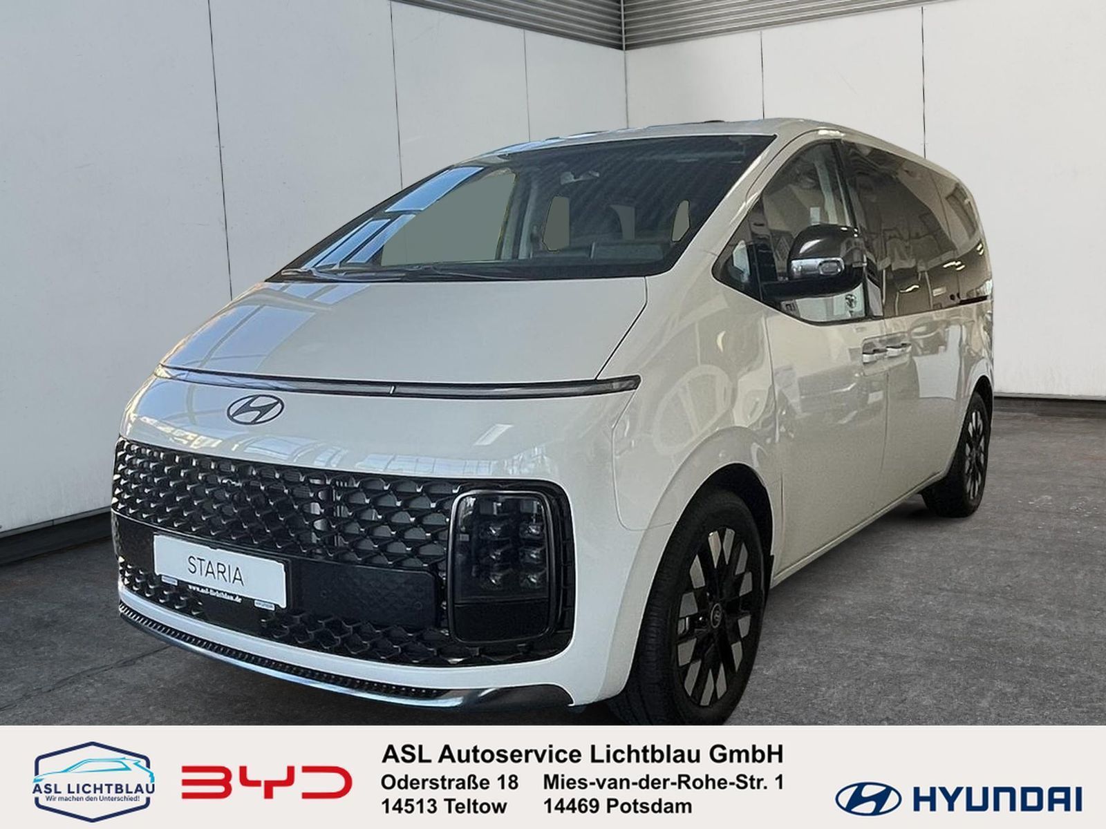 Hyundai Staria