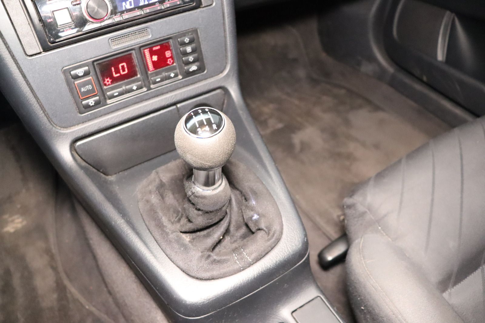 Fahrzeugabbildung Audi A4 2.8 Auto quattro * Klimaautom. * Sitzhzg. *