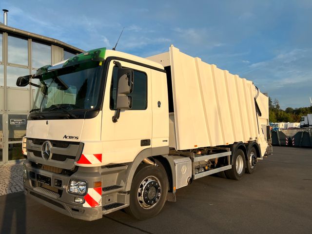 Mercedes-Benz Actros 2532 6x2 MP3 Faun Power Press 524