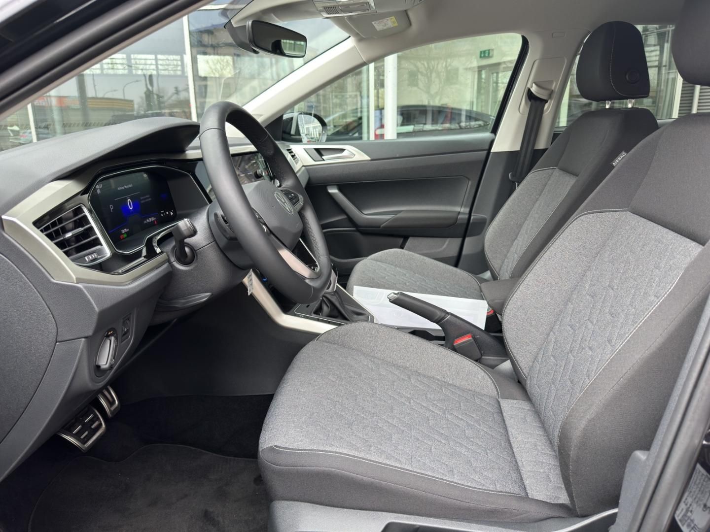 Fahrzeugabbildung Volkswagen Taigo MOVE MOVE 1.5l TSI-DSG,Kamera,SH,AHK,LED,C