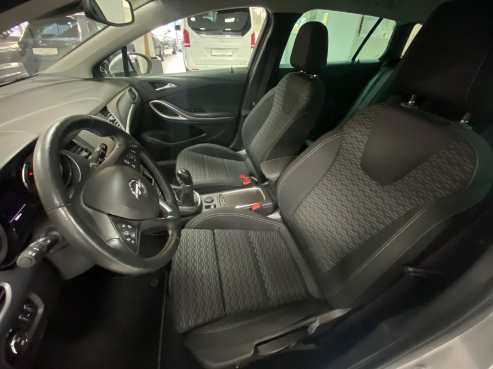 Fahrzeugabbildung Opel Astra K Sports Tourer Edition Start/Stop