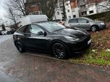 Tesla Model Y Performance Dual Motor AWD Performance - Tesla Gebrauchtwagen in Frankfurt