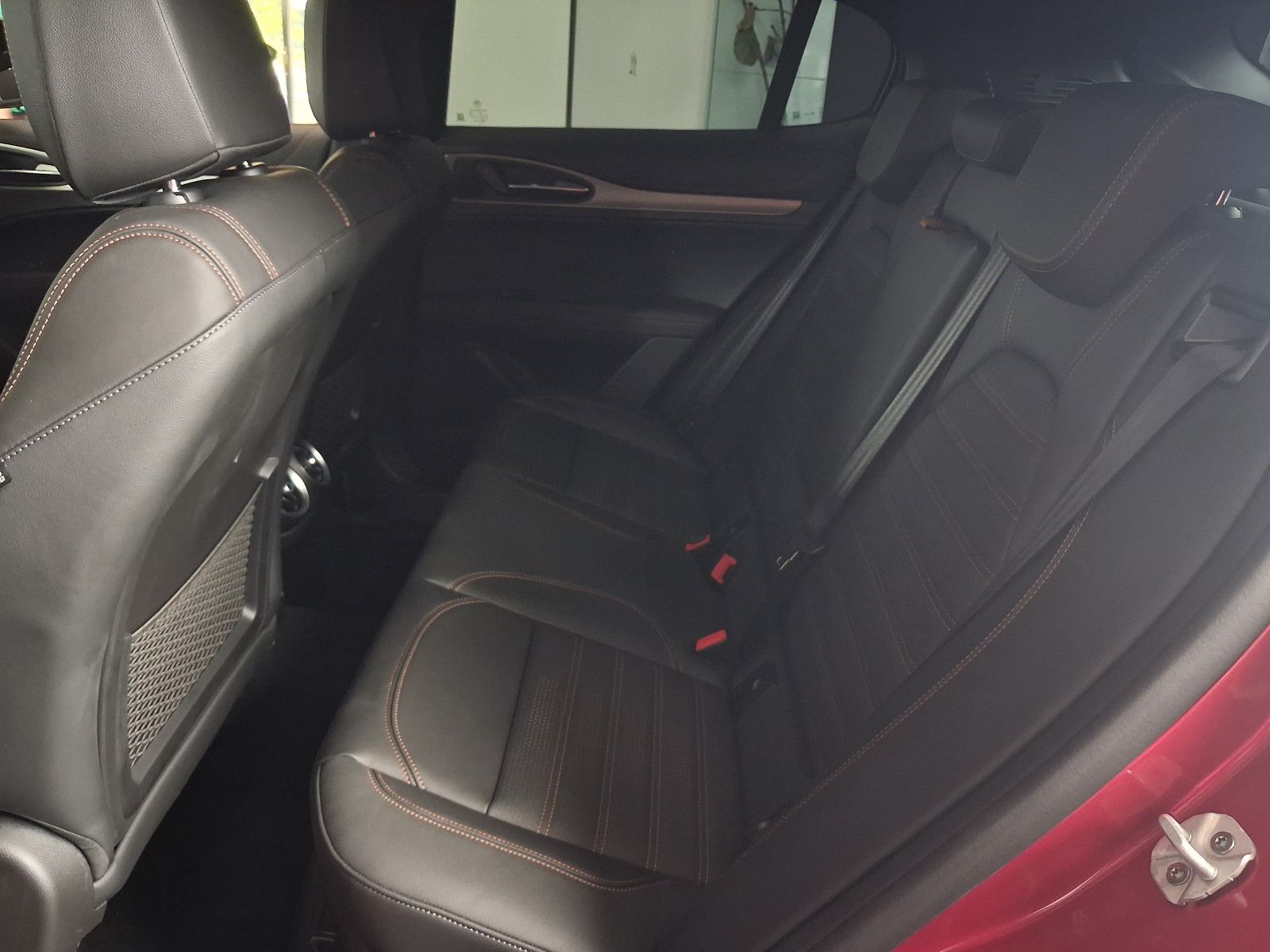 Fahrzeugabbildung Alfa Romeo Stelvio Intensa Q4 Allrad