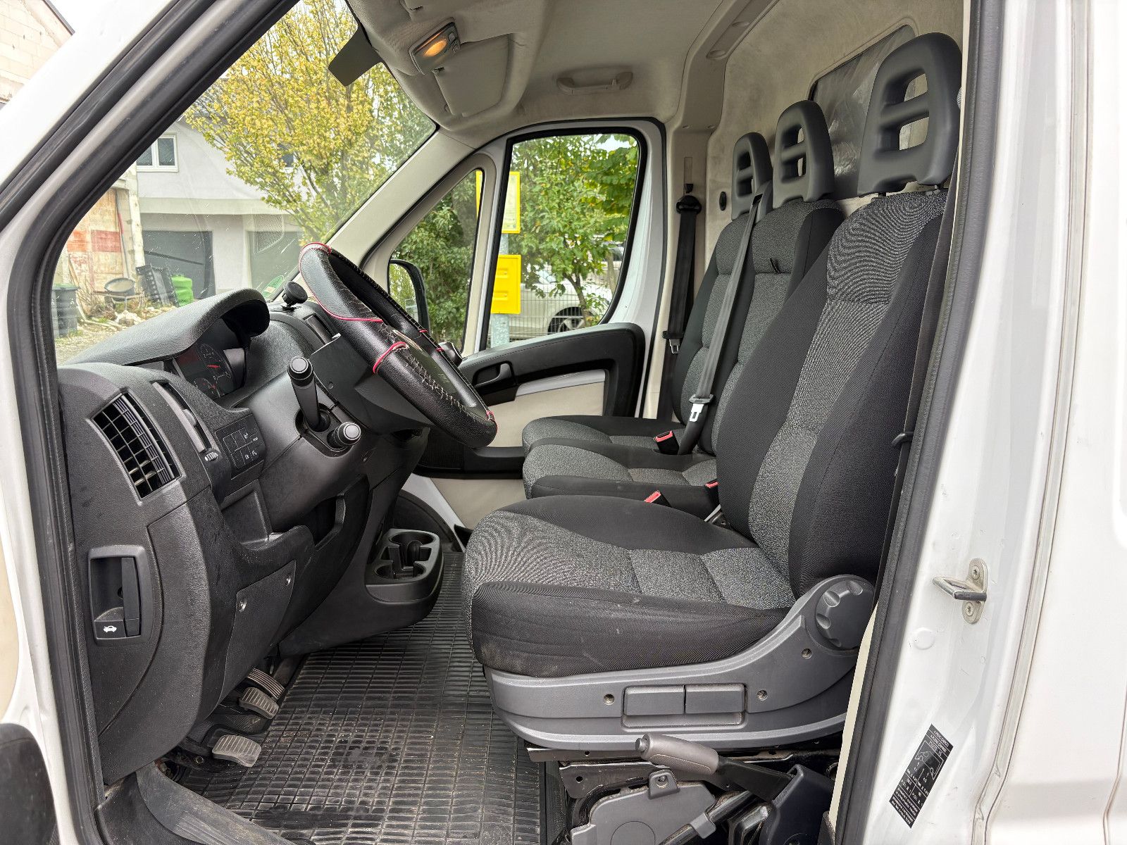 Fahrzeugabbildung Fiat Ducato Grossr.-Kasten 35 130 L4H2 RS: 4035 mm/3-