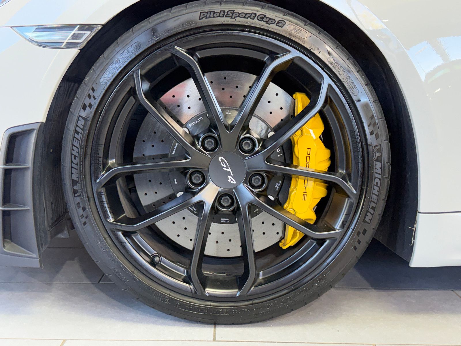 Fahrzeugabbildung Porsche Cayman GT4|918 SCHALENSITZE|PCCB|1.HAND|SCHALTER