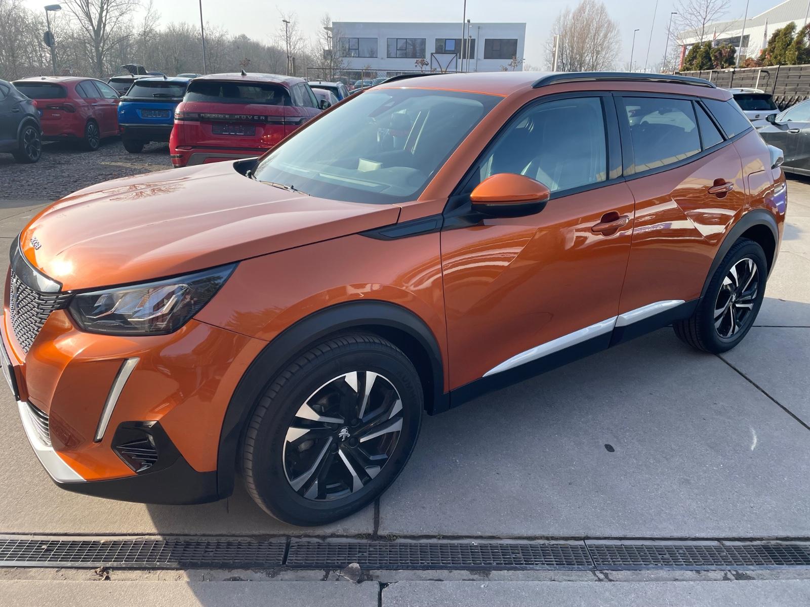 Peugeot 2008 Allure1,5HDI/Leder/Navi/SitzHeiz/Kamera/LED