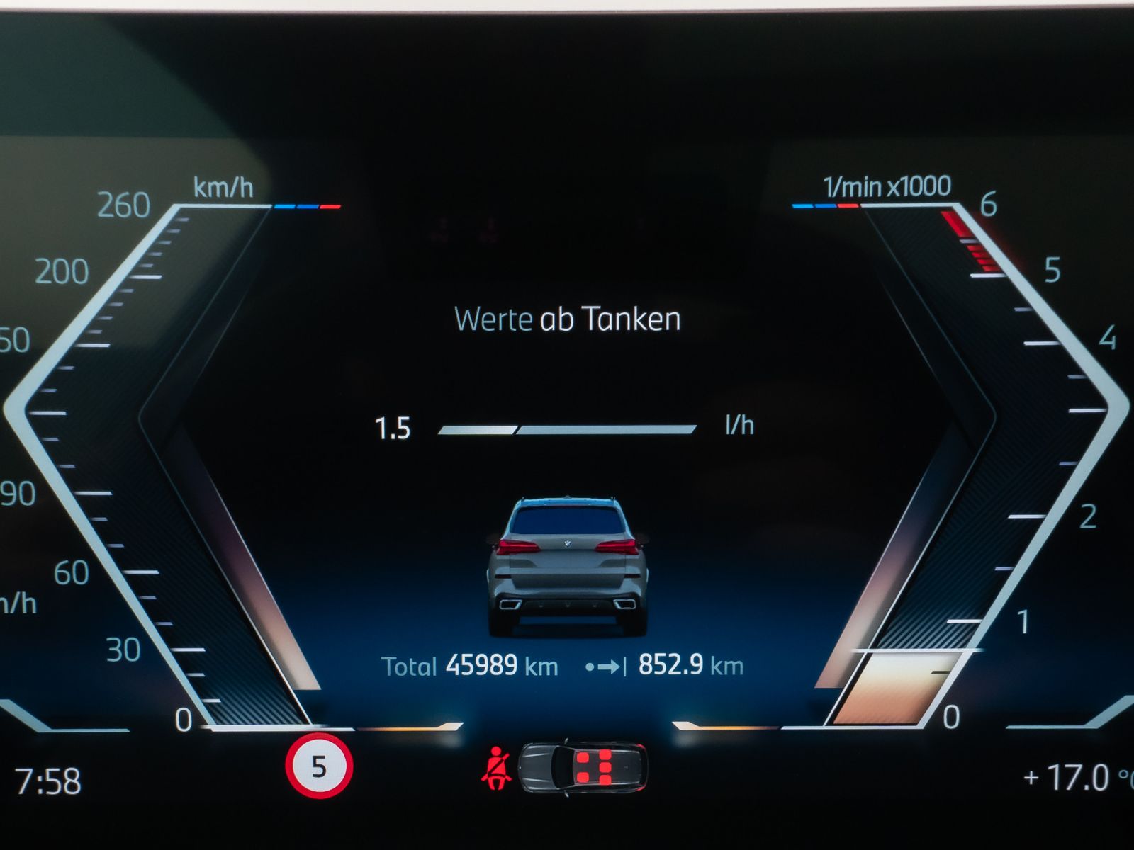 Fahrzeugabbildung BMW X5 xD30d M Sport Pro SkyLoung 360°HUD H/K SoftCL