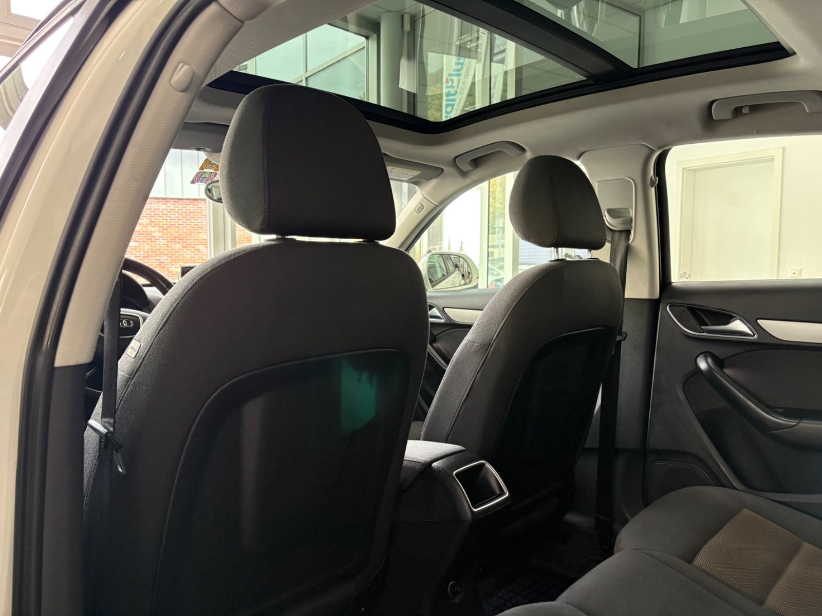 Fahrzeugabbildung Audi Q3 1.4 TFSI * PANORAMADACH*NAVI* 1.HAND *