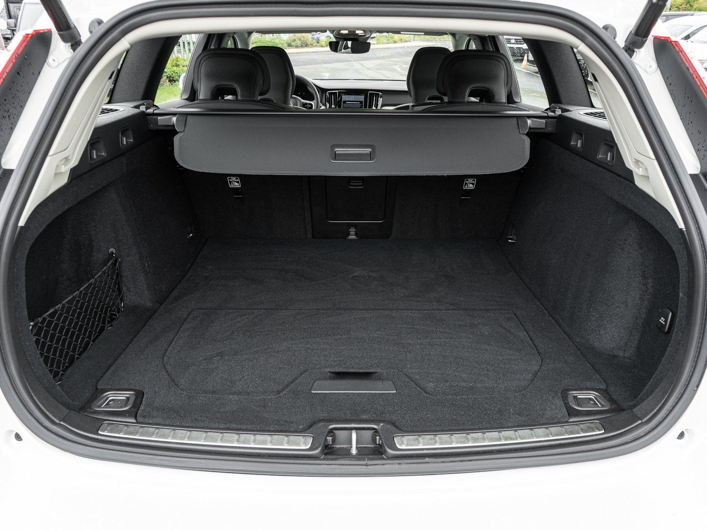 Volvo V60 Cross Country B4 D AWD Plus Bright PILOT LED foto 17