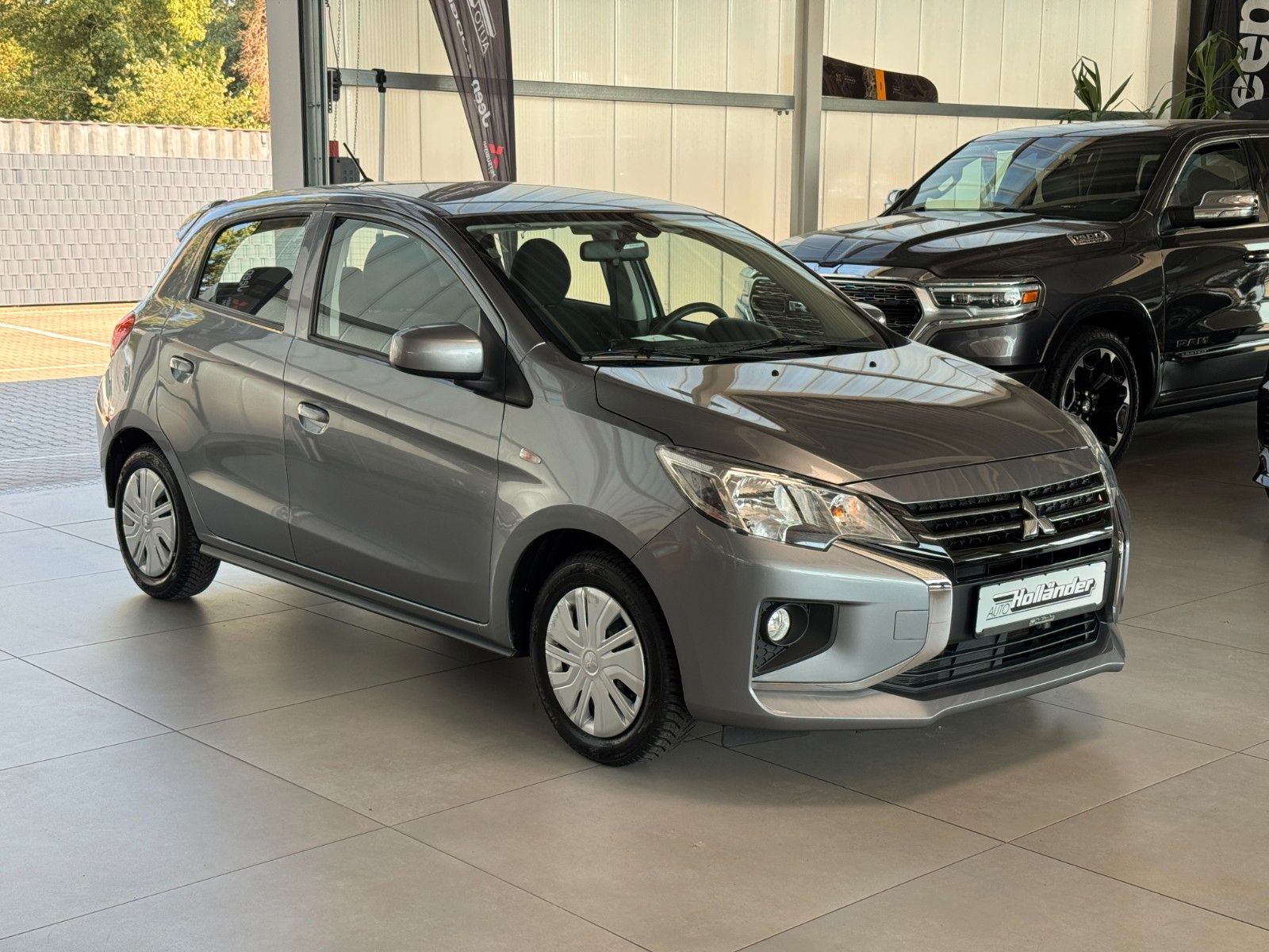 Fahrzeugabbildung Mitsubishi Space Star 1.2 Spirit  "Ganzjahresreifen Klima"