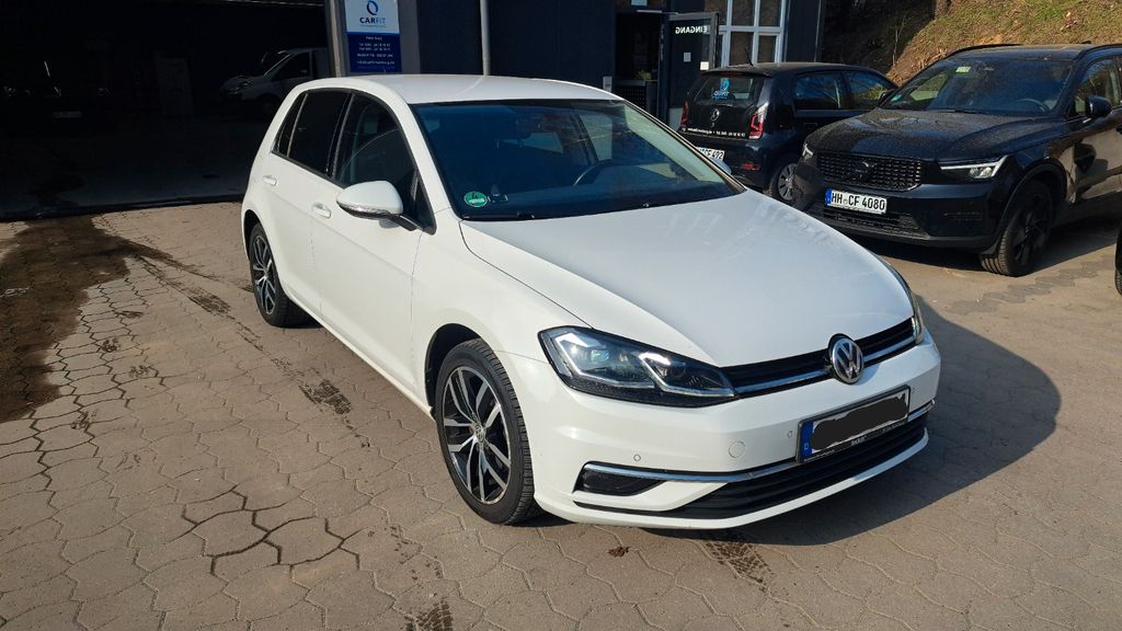 Image of Volkswagen Golf