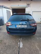 Skoda Superb 2.0 TDI SCR 140kW DSG Style Combi Style - Skoda Superb aus 2016 mit Diesel-Antrieb: Kombi, 2.0