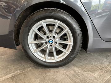MYAUTOCENTER – Gebraucht- und Jahreswagen mit Werkstattservice in Pfaffenhofen BMW 520 *Navi*ACC*NAVI*LED*KAM*CARPLAY*