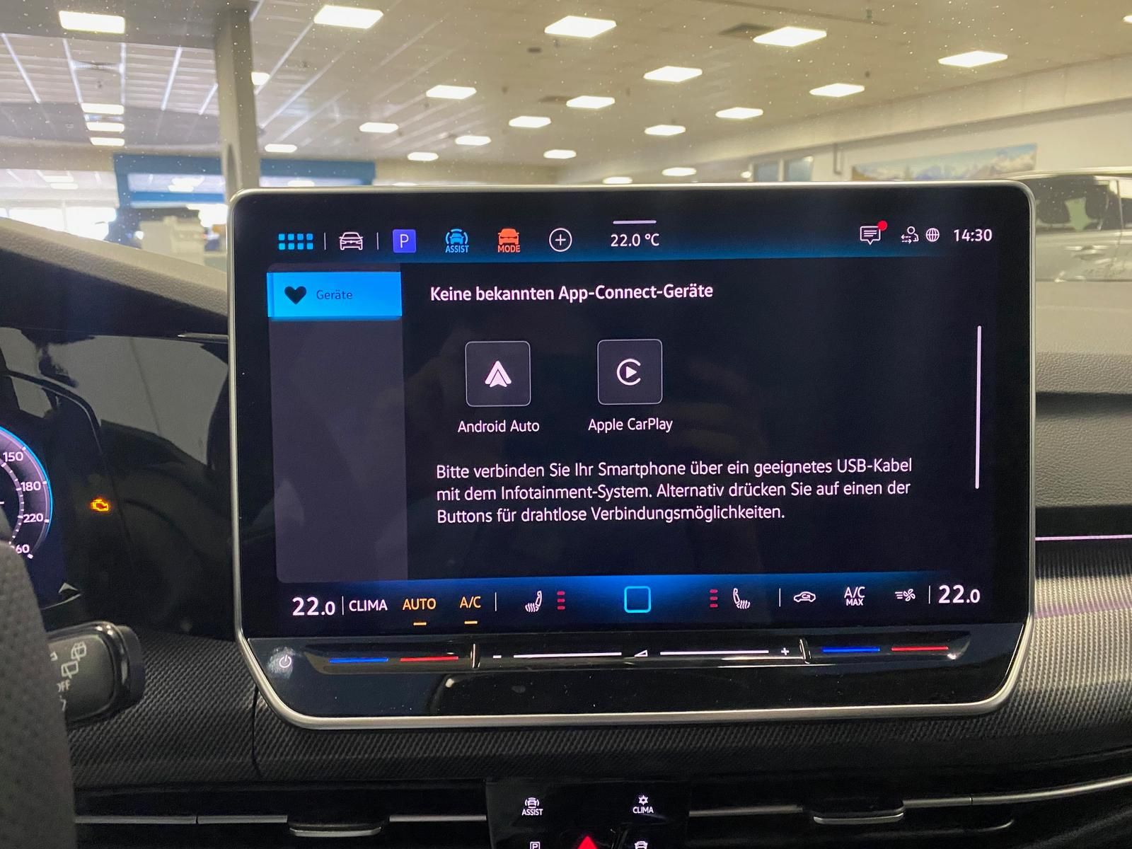 Fahrzeugabbildung Volkswagen Variant 2.0 TSI 4Mot R-Line BlackStyle+AHK+MATRI
