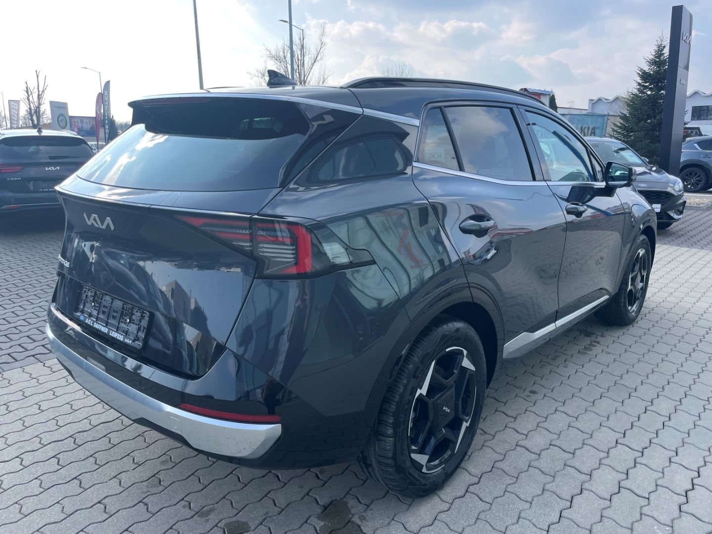 Fahrzeugabbildung Kia Sportage Spirit TotWinkAss 360°Kamera HeadUpDisp