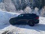 Jaguar F-Pace 25t AWD R-Sport Automatik R-Sport - gebrauchte Jaguar F-Pace aus dem Jahr 2018