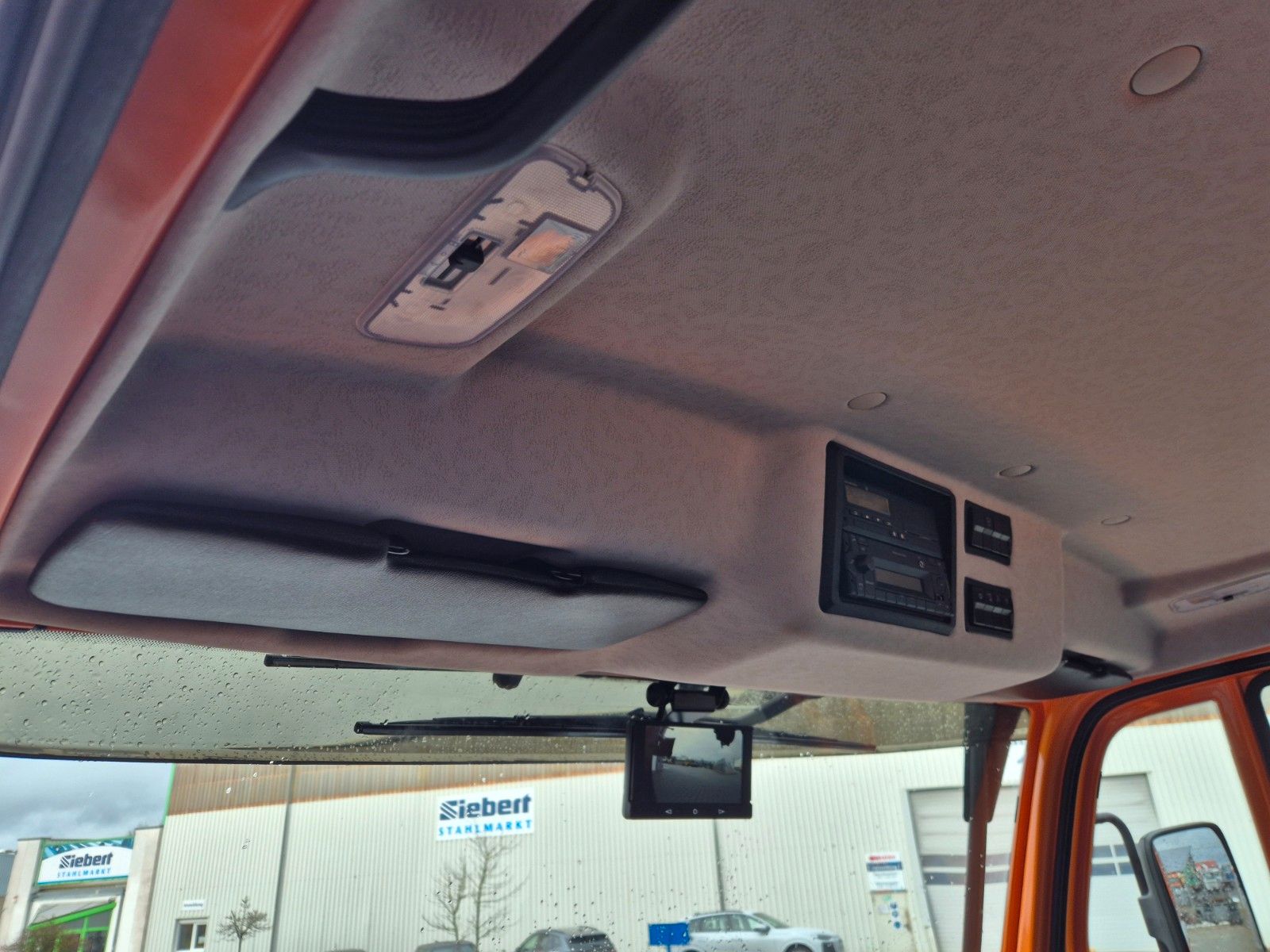 Fahrzeugabbildung Mercedes-Benz Unimog U530 4x4 Jotha VarioPilot Zapfwelle Hydro