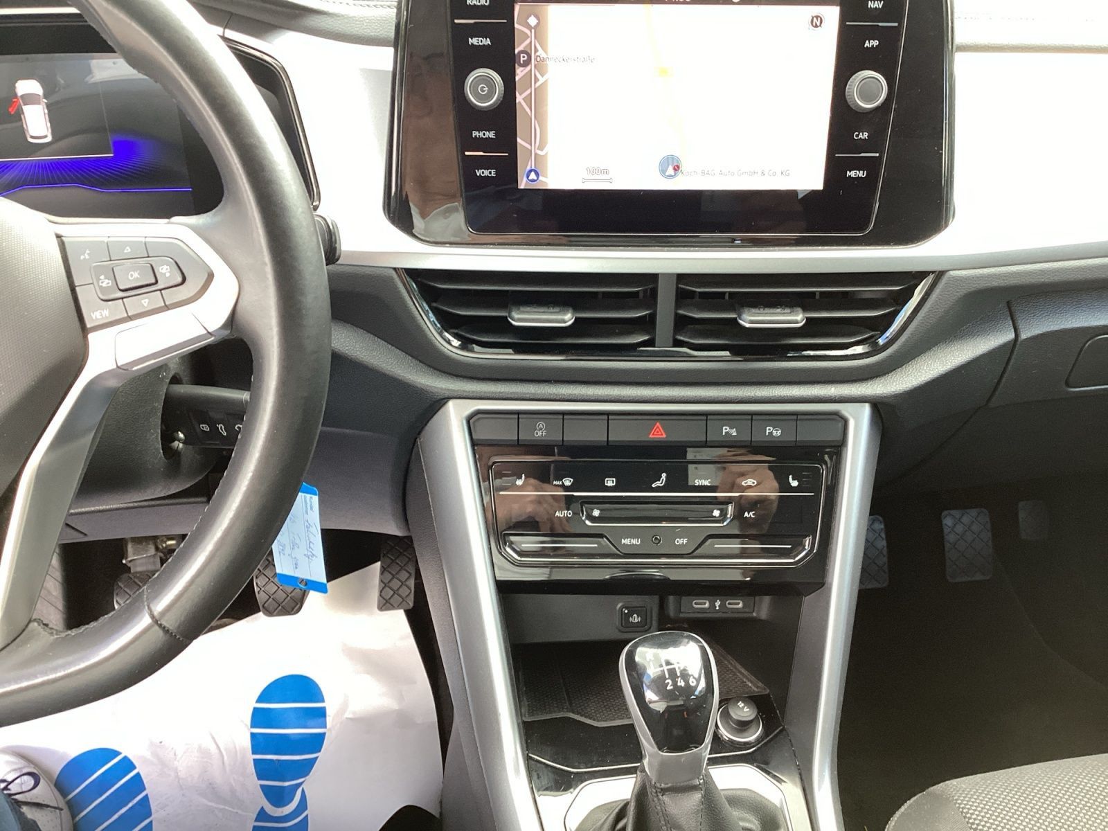 Volkswagen T-Roc - Bild 12
