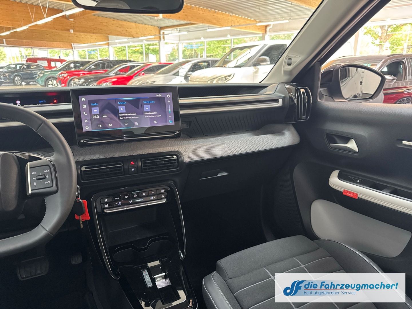 Fahrzeugabbildung Citroën C3 E 113 MAX HUD Navi Soundsystem LED Apple CarP