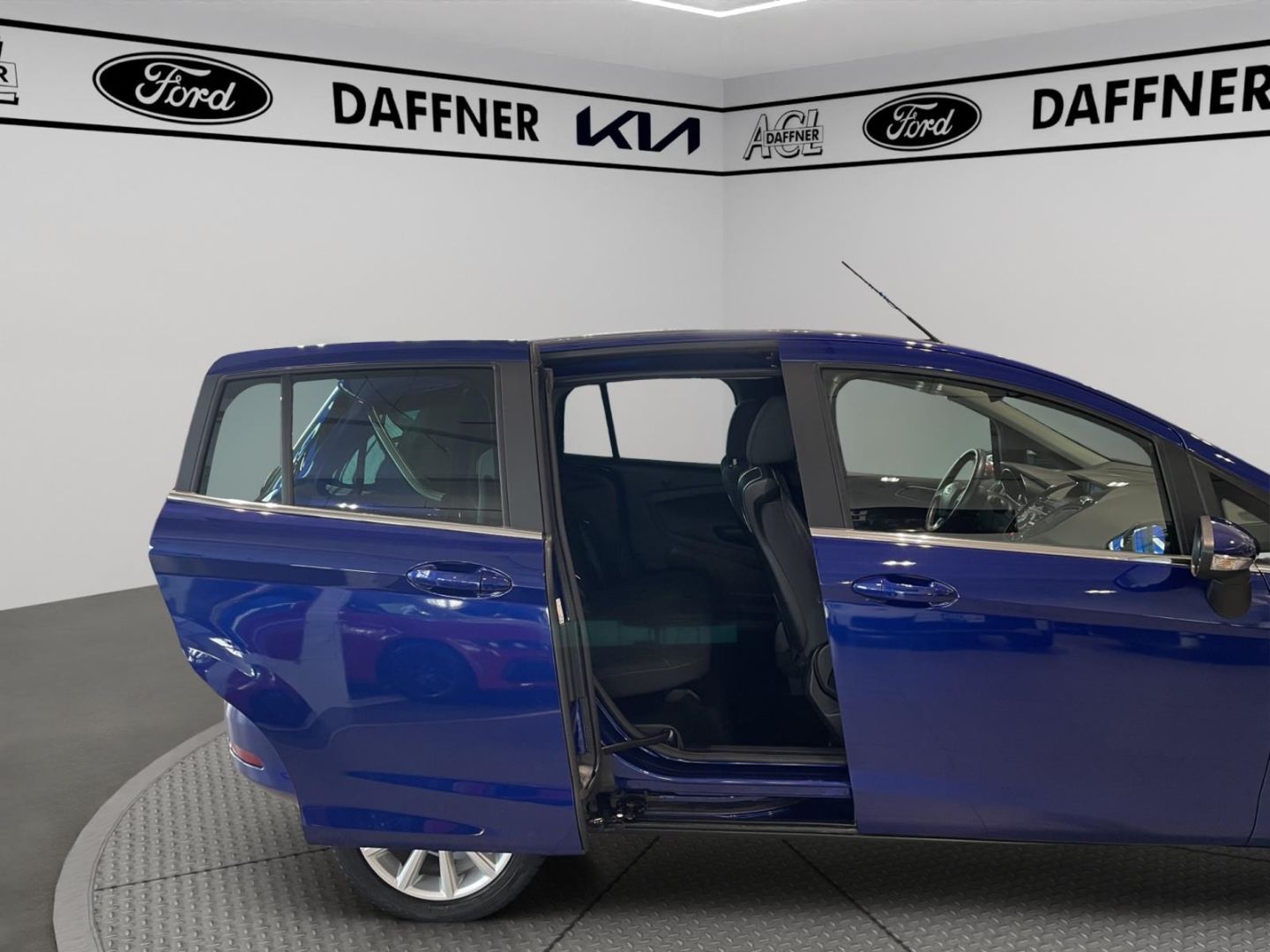 Fahrzeugabbildung Ford B-Max Titanium Bluetooth Sony CD Klima Allwetter