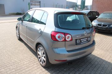 Volkswagen Golf - 6