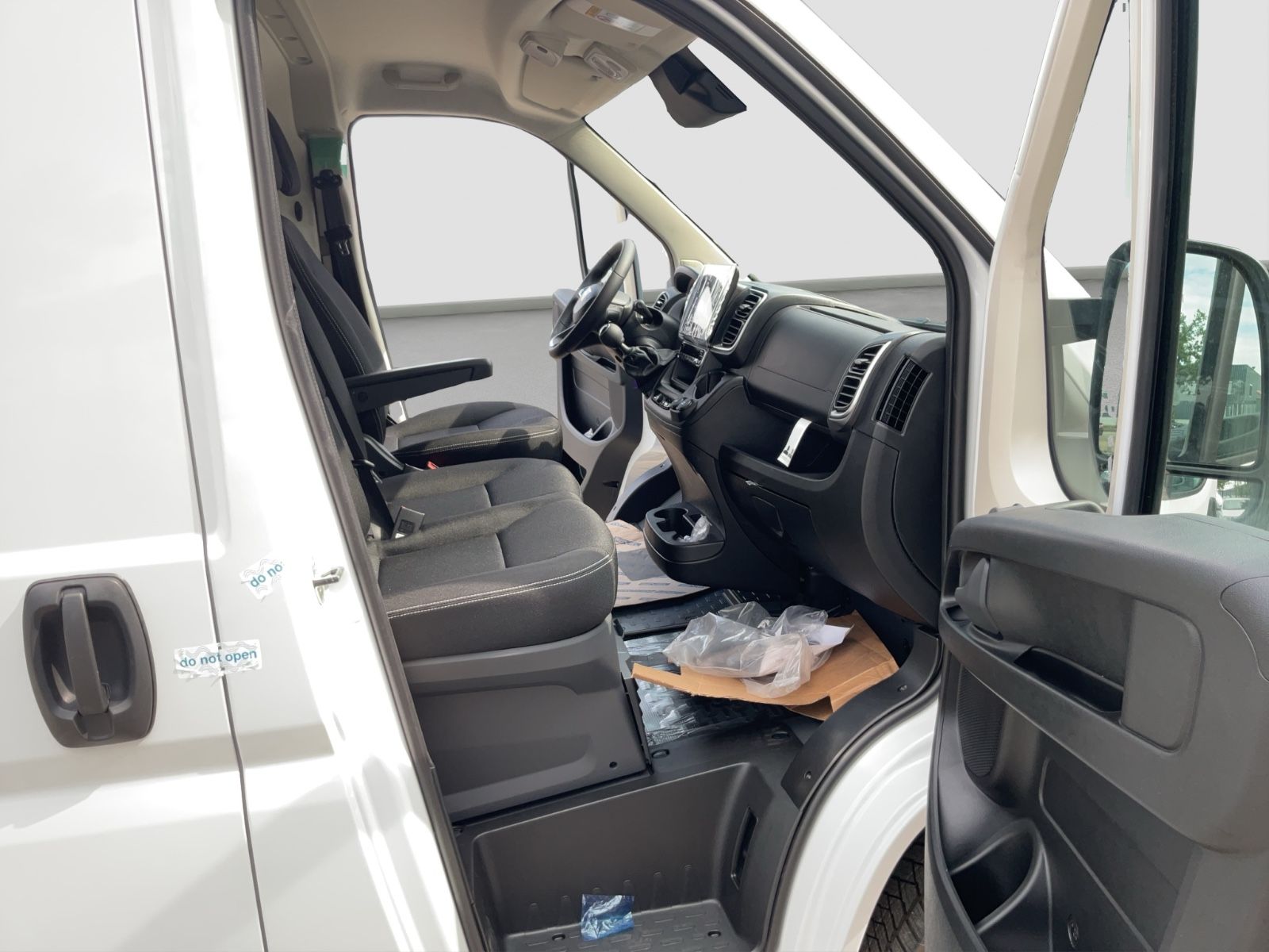 Fahrzeugabbildung Fiat Ducato L2H2 140 Maxi Premiumkabine, Kamera
