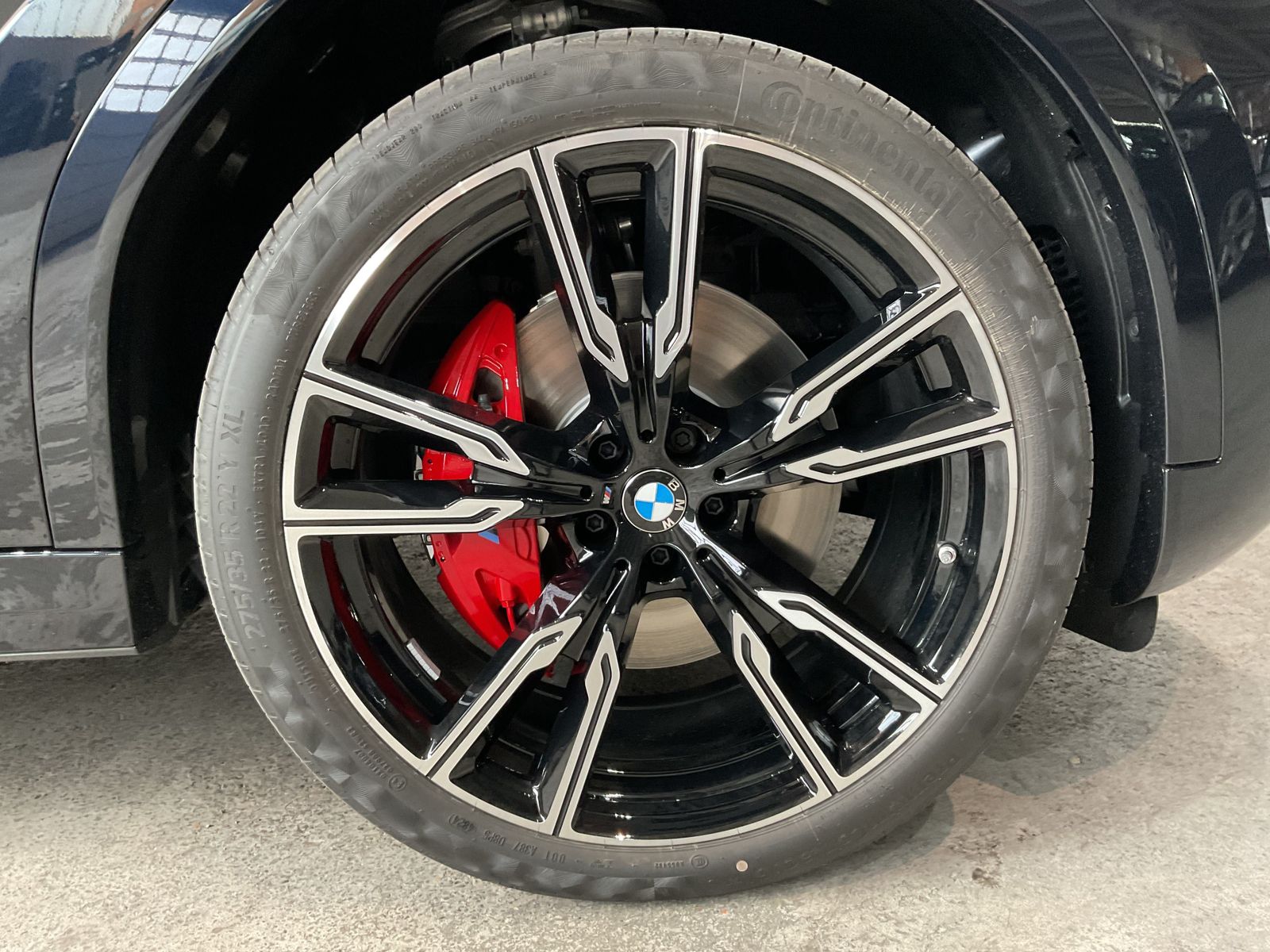 Fahrzeugabbildung BMW X6 xDrive30d H&K, Sitzbelüftung, 22" LMR DAB