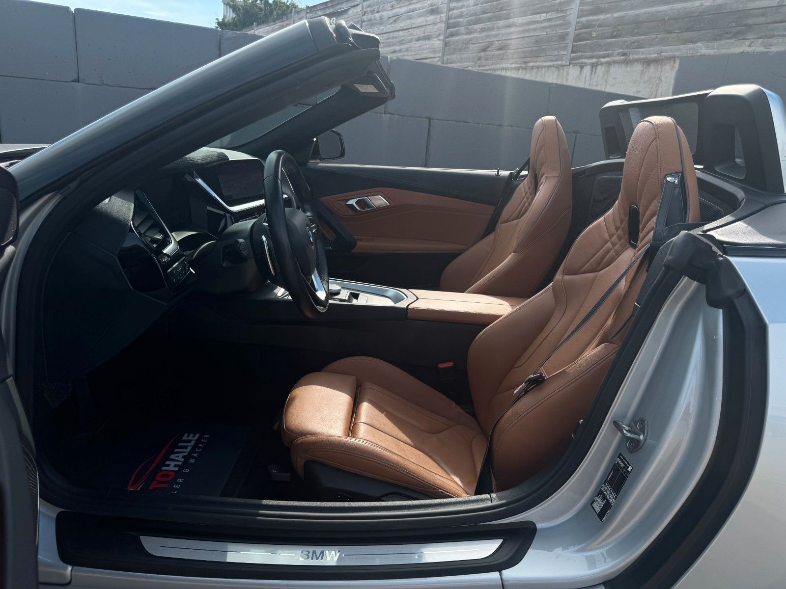 Fahrzeugabbildung BMW Z4 sDrive 20i Sport Line Tempo HiFi LCP LHZ SHZ