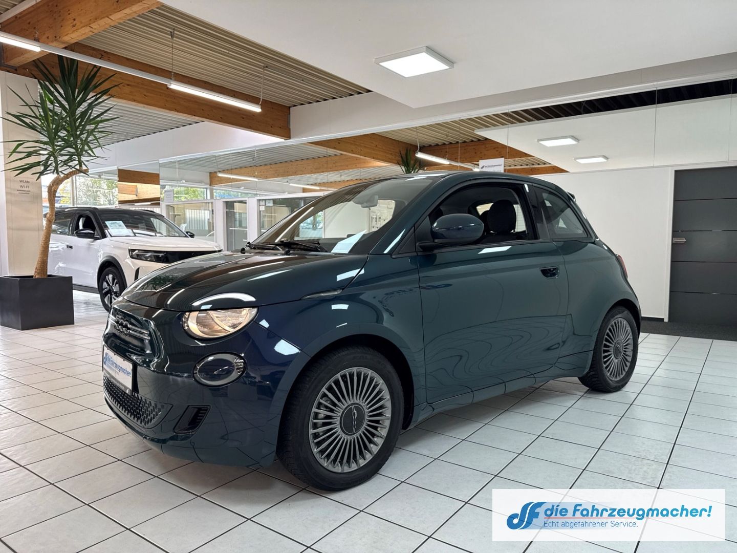 Fahrzeugabbildung Fiat 500 e Icon Navi Digitales Cockpit Memory Sitze A