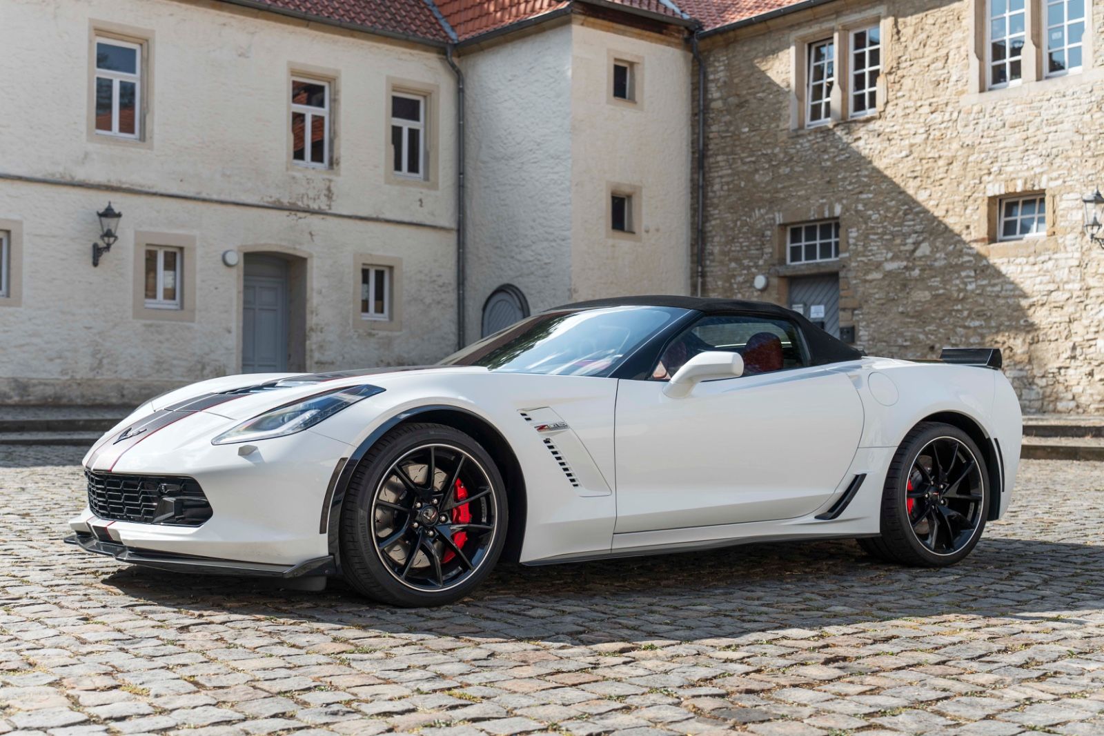 Fahrzeugabbildung Corvette Z06 CABRIOLET 6,2L 2LZ HUD BOSE KAM NAV