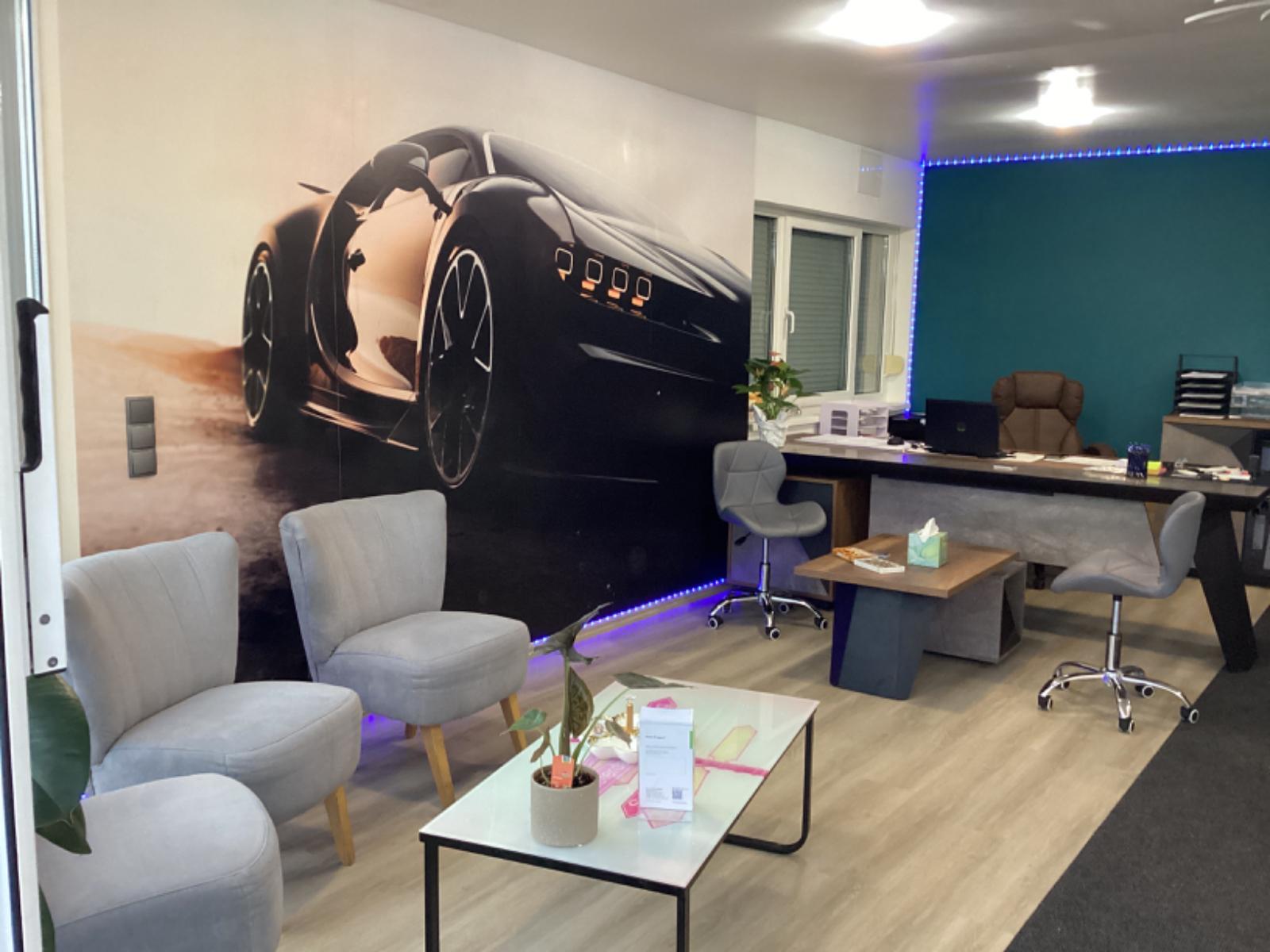 showroom-image-top