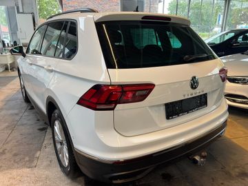 Volkswagen Tiguan - 2