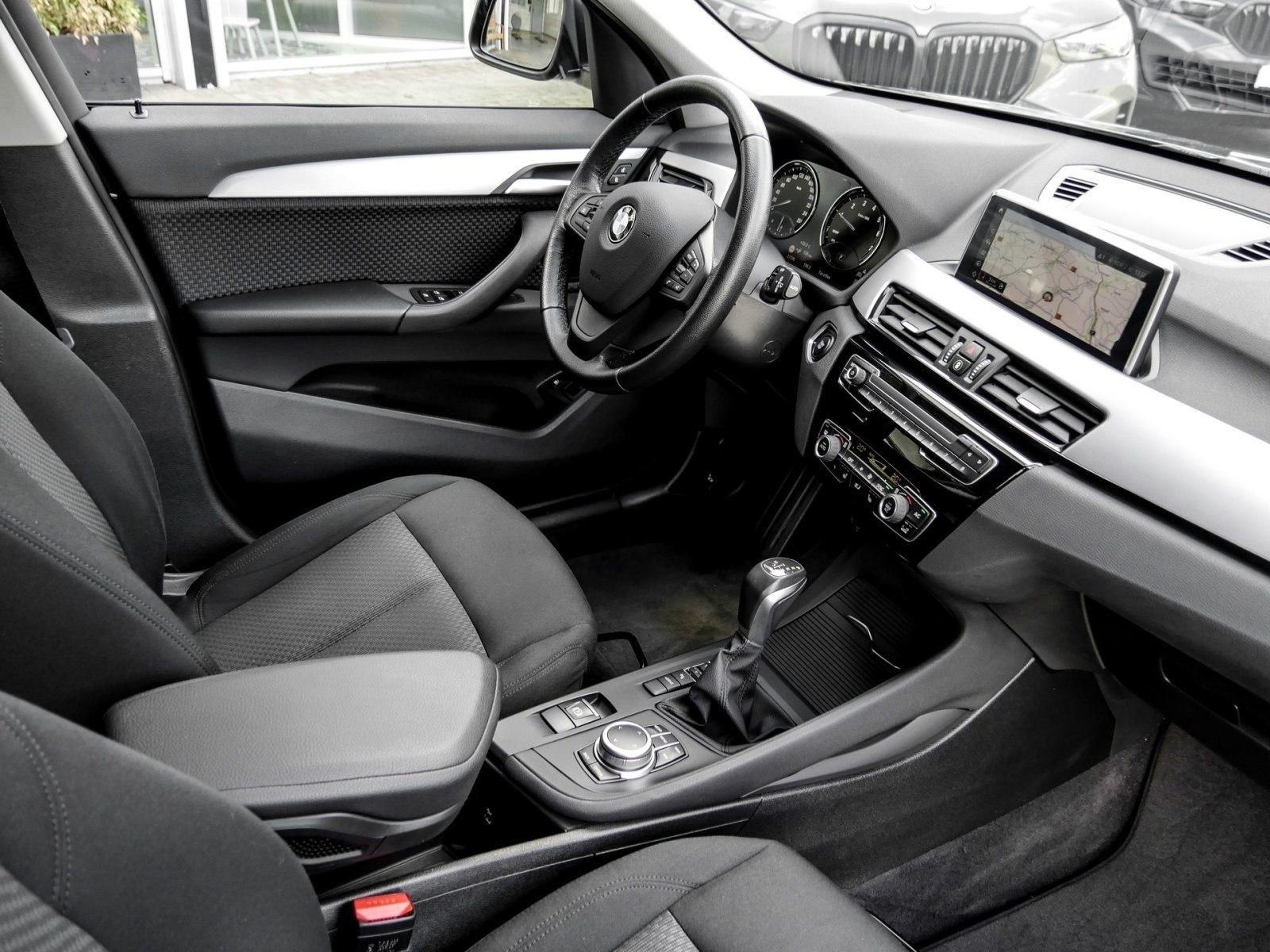 BMW X1 xDrive25e RFK NAVI LED PDC V+H DAB Parkass