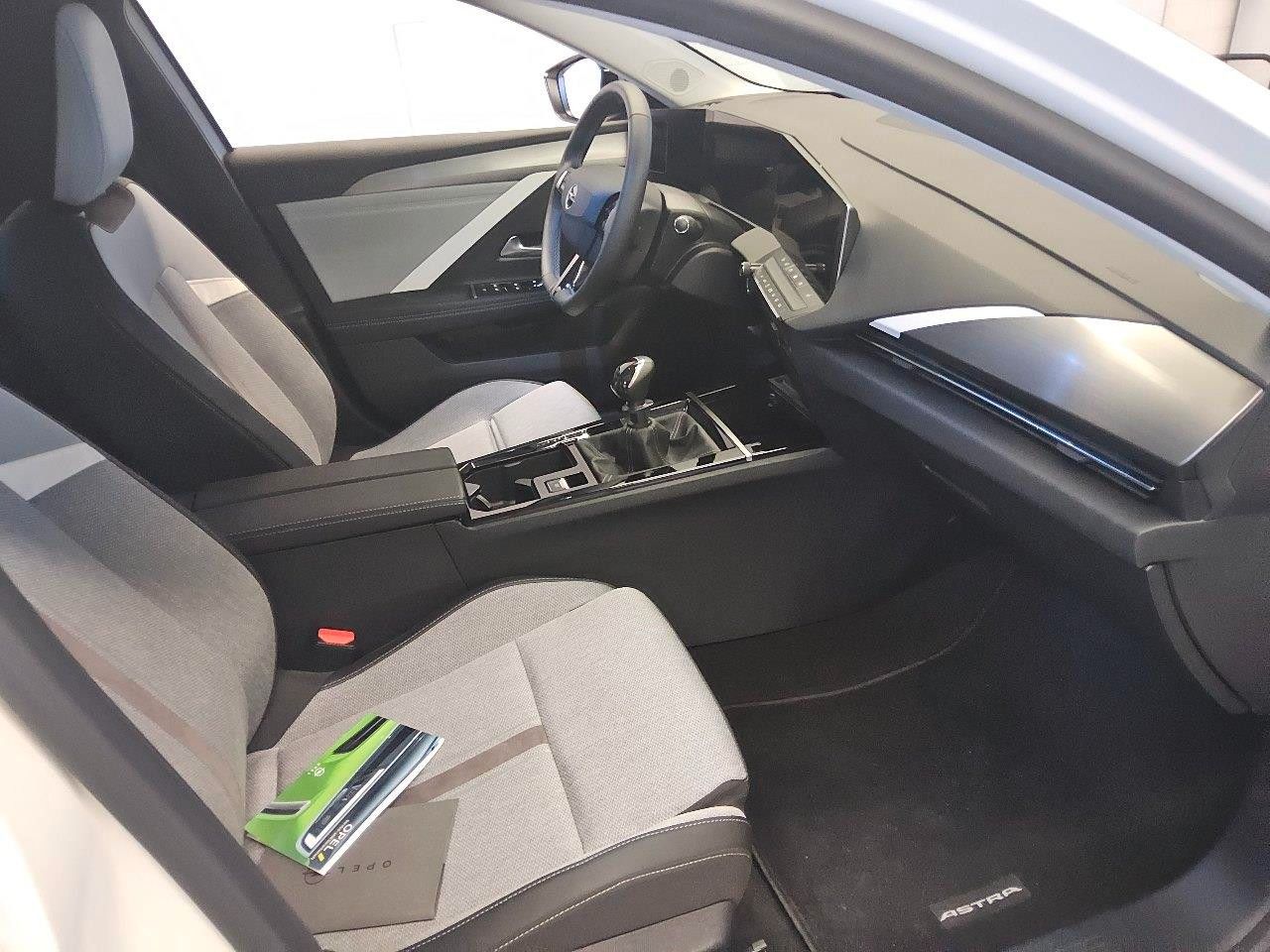 Fahrzeugabbildung Opel Astra L ST 1.5D ELEGANCE NAVI/LED/VIRT./SH/SPORT