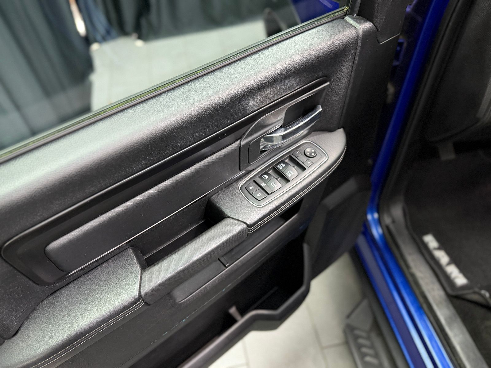 Fahrzeugabbildung Dodge Dodge RAM 1500 5.7 V8 4x4 REBEL|LPG|NAVI|KAMERA|