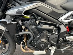 TRIUMPH Street Triple R 765 + Griffheizung + SERVICE NEU