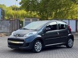 Peugeot 107 Filou 66tkm KLIMA TÜV NEU 5-TÜRIG - gebrauchte Peugeot 107 aus dem Jahr 2011