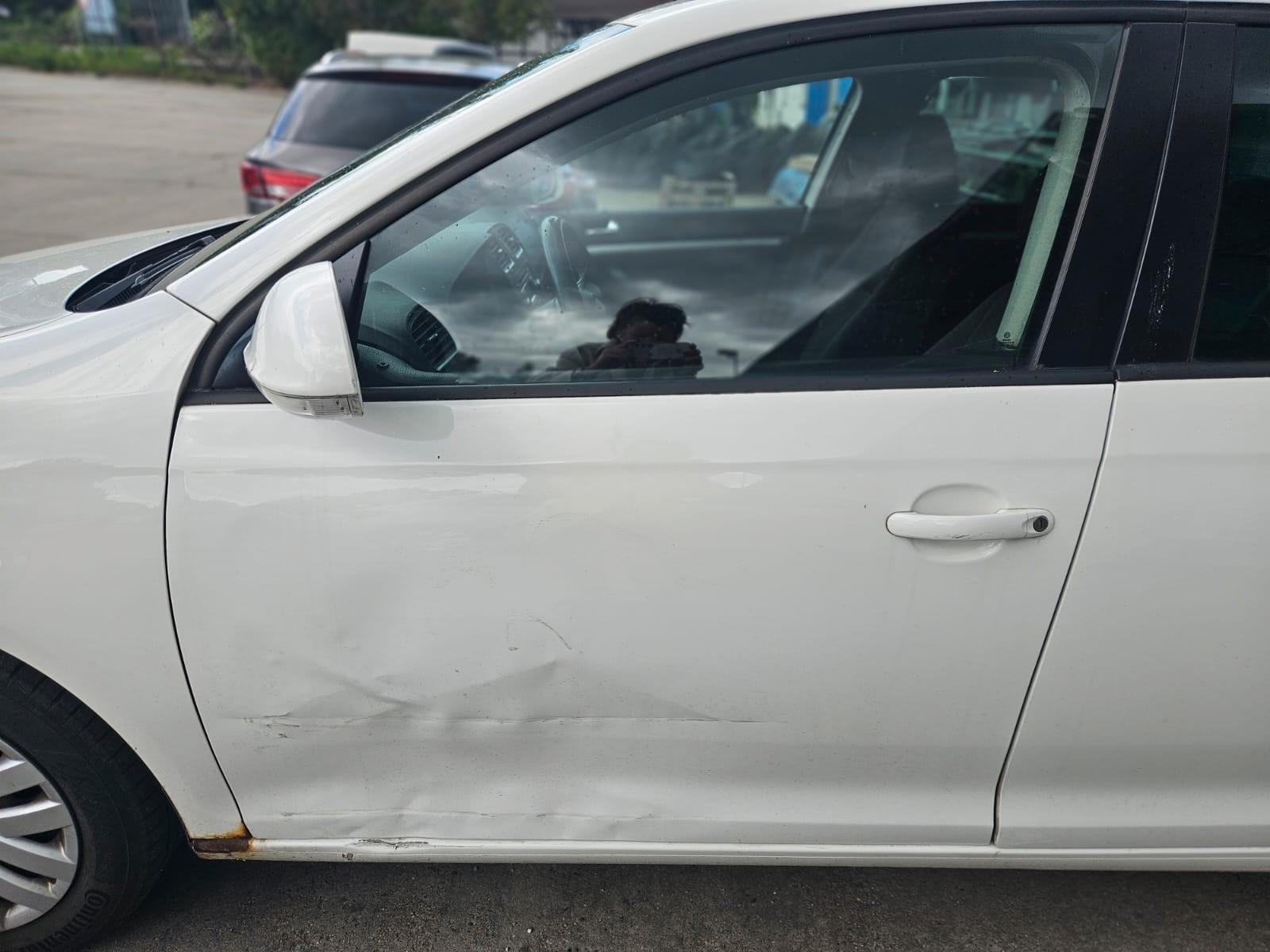 Volkswagen Golf 2010 — photo 10