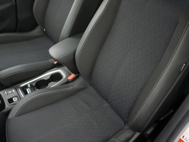 Corsa-e F ELEGANCE 50kWH AT+LED LICHT+SITZHEIZUN