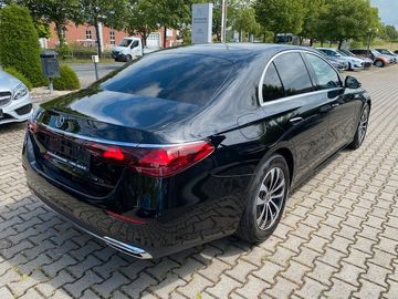 Mercedes E 200 - 9