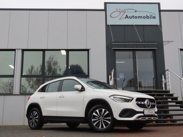 Mercedes-Benz GLA 220 d DCT Style Pano LED Kamera Spurh. TWA