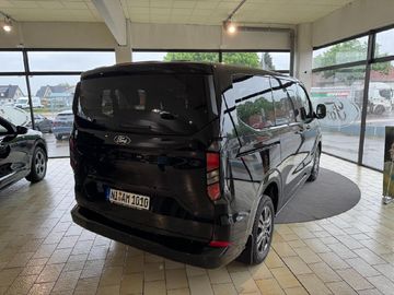 Ford Tourneo Custom 320 L1 Titanium FWD
