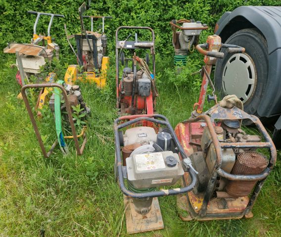 Wacker Sämtliche Rüttelplatten/Bohrgeräte 2x alles funk