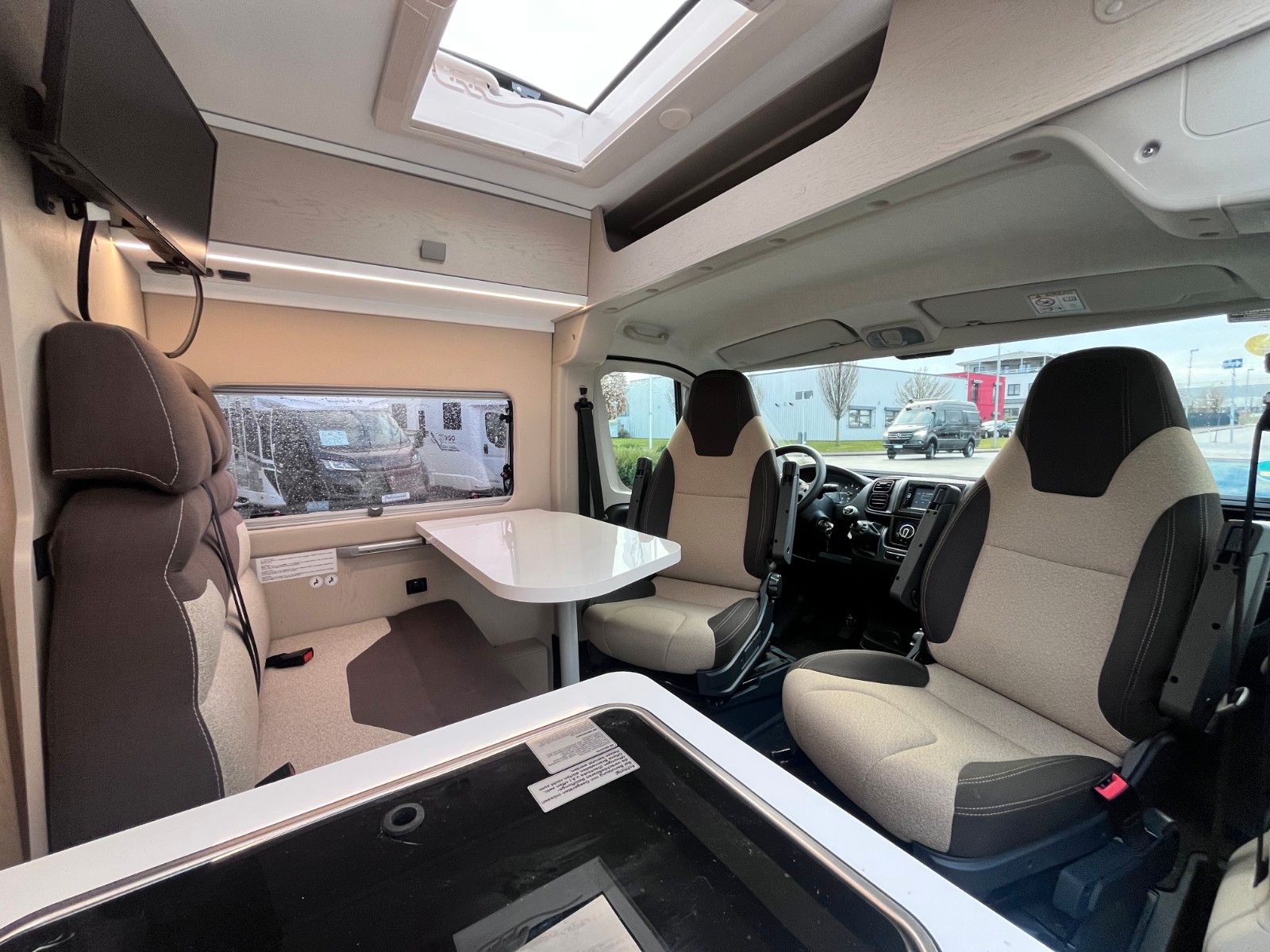 Fahrzeugabbildung XGO Van 104 ALL IN Ausstattung