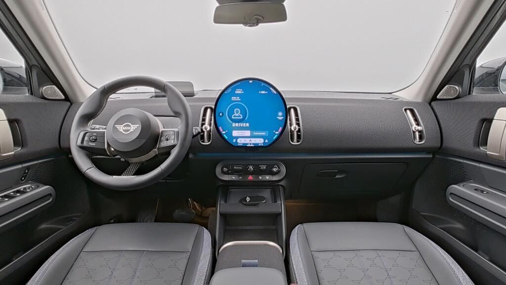 MINI One D Countryman - Bild 12