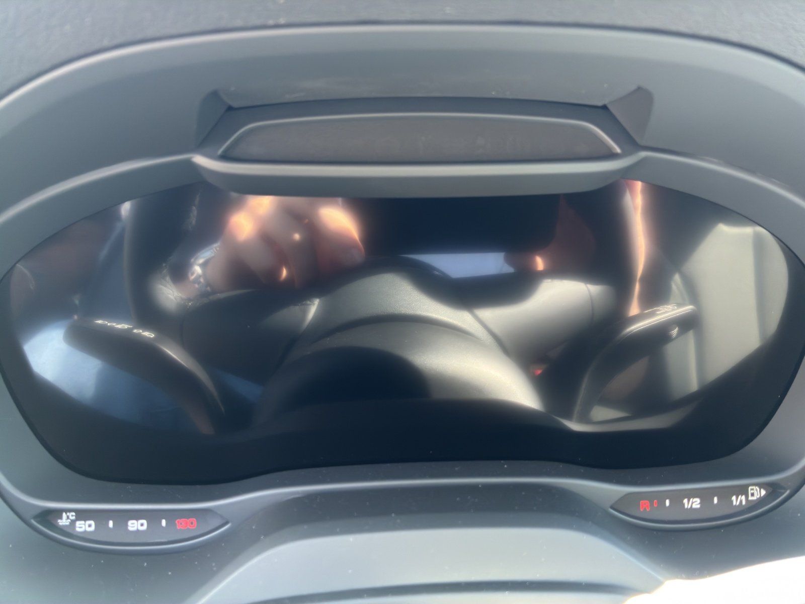 Fahrzeugabbildung Audi Q2 advanced 35 TFSI 110(150) S tronic Kamera,LM