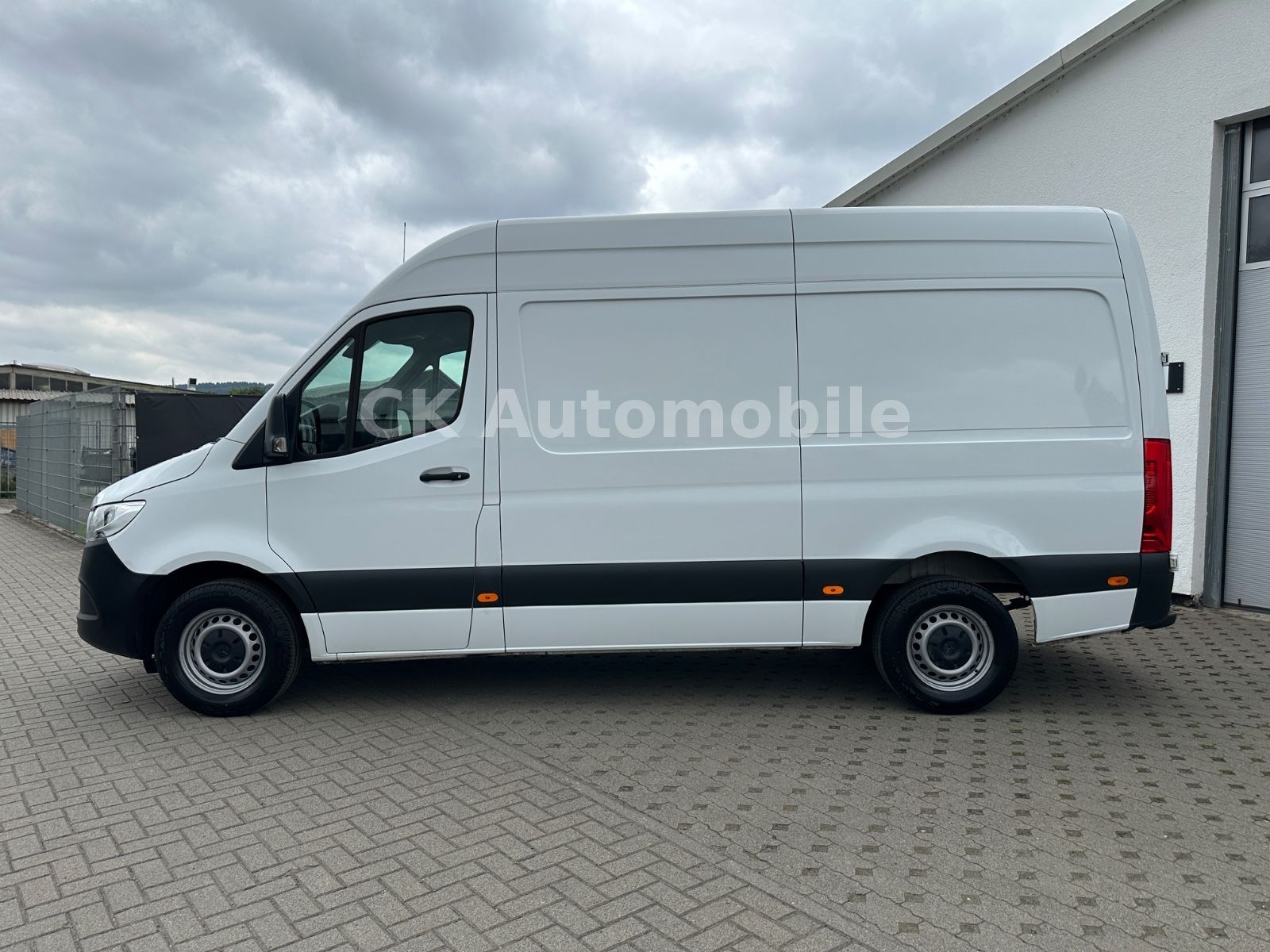 Fahrzeugabbildung Mercedes-Benz Sprinter III Kasten 317 RWD L2H2/Klima/Tempomat