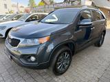 Kia Sorento 2.4 Attract 2WD Automatik - Kia Sorento in Bielefeld